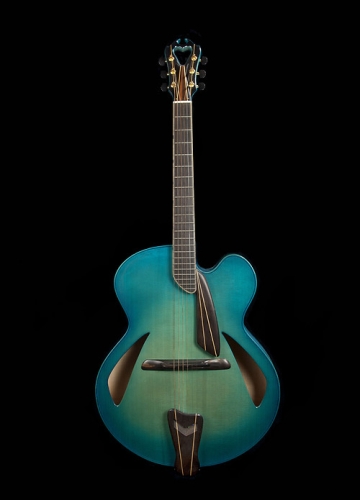 Blue Centura Deluxe model (serial number 1252)