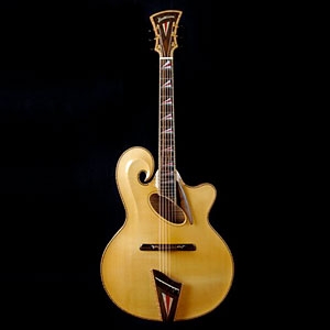 Grand Artist Tri Port model (serial number 185)