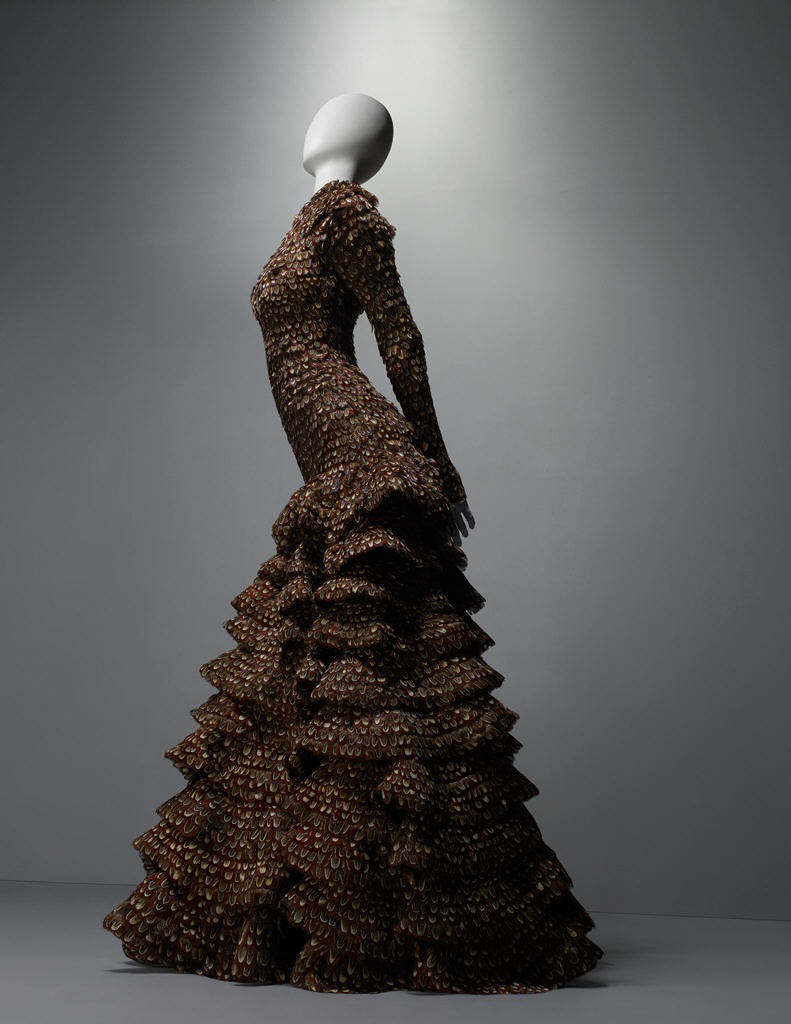 Dress, Widows of Culloden, autumn/winter 2006–7 | Alexander McQueen ...