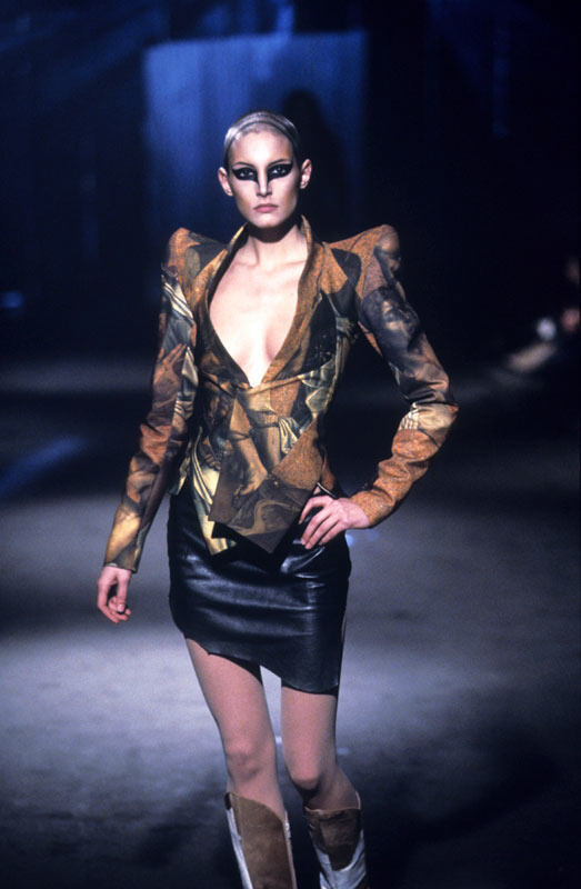 Alexander McQueen - 1997 F/W rtw - It's a Jungle Out There